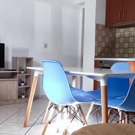 Kassiani Apartment *